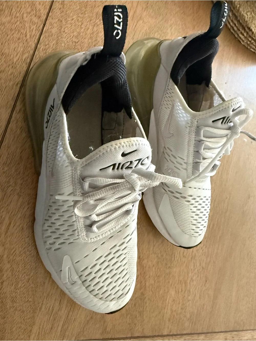 Nike Kids White and Black Air Max 270 Style Sneakers